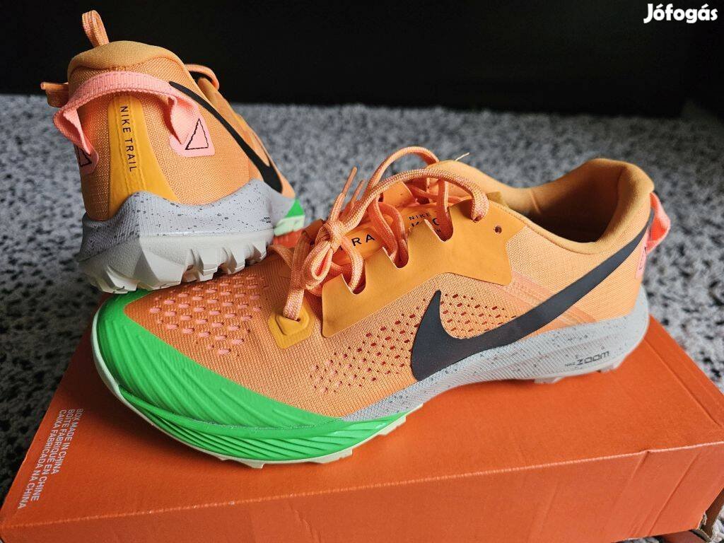 Nike Zoom Terra Kiger 6 férfi 42-es terep futó cipő. Teljesen új, ered