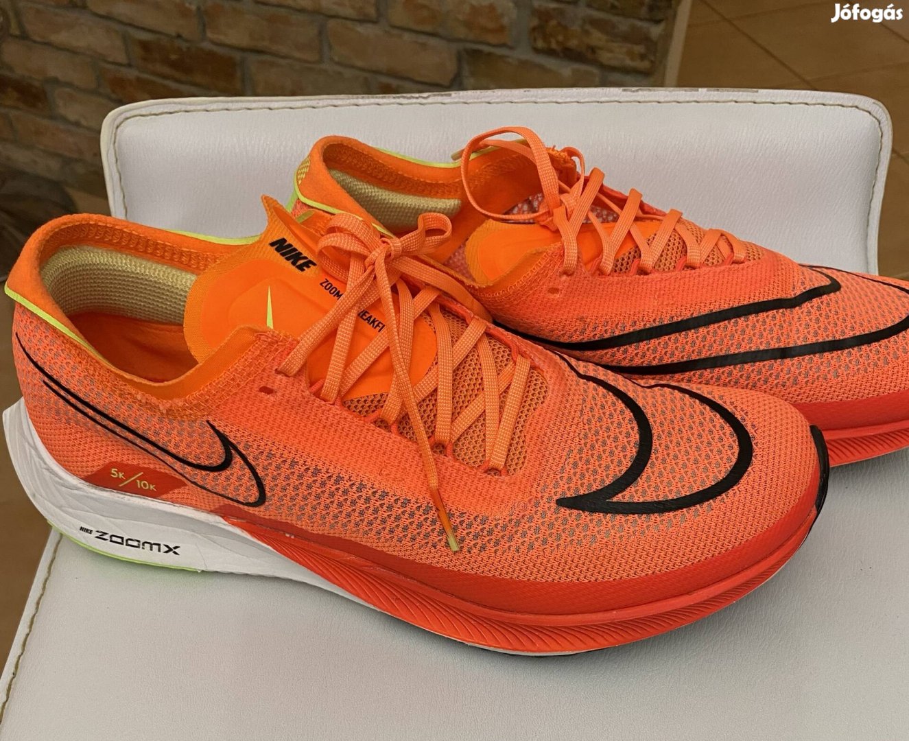 Nike Zoomx Streakfly 42-es