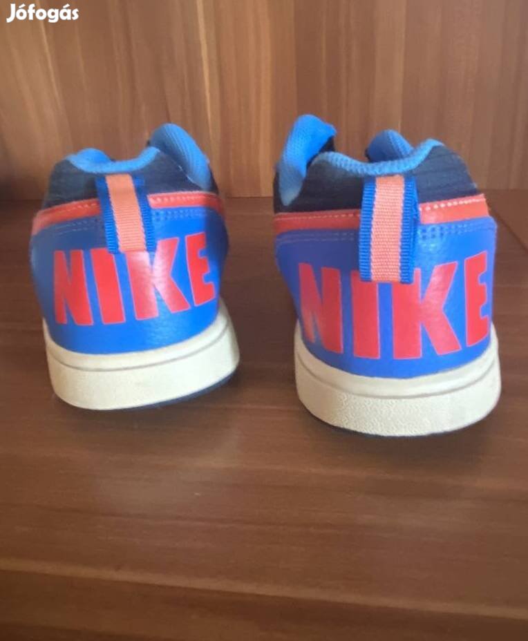 Nike + cipőfűző eladó