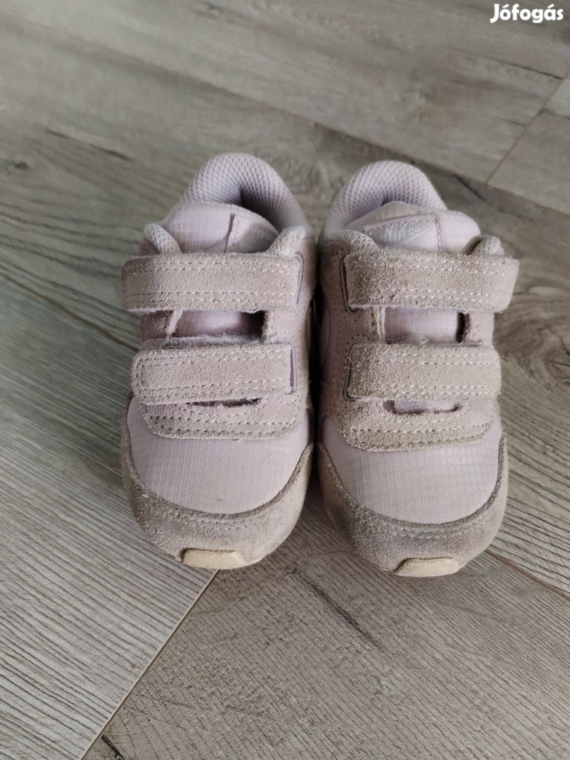 Nike baba cipő