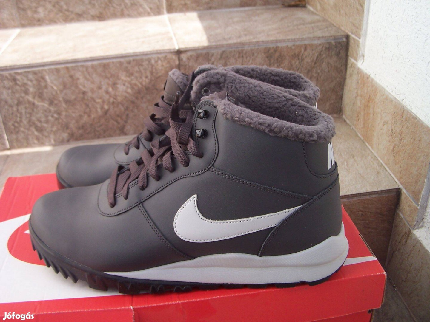 Nike bakancs 42,5-es ,