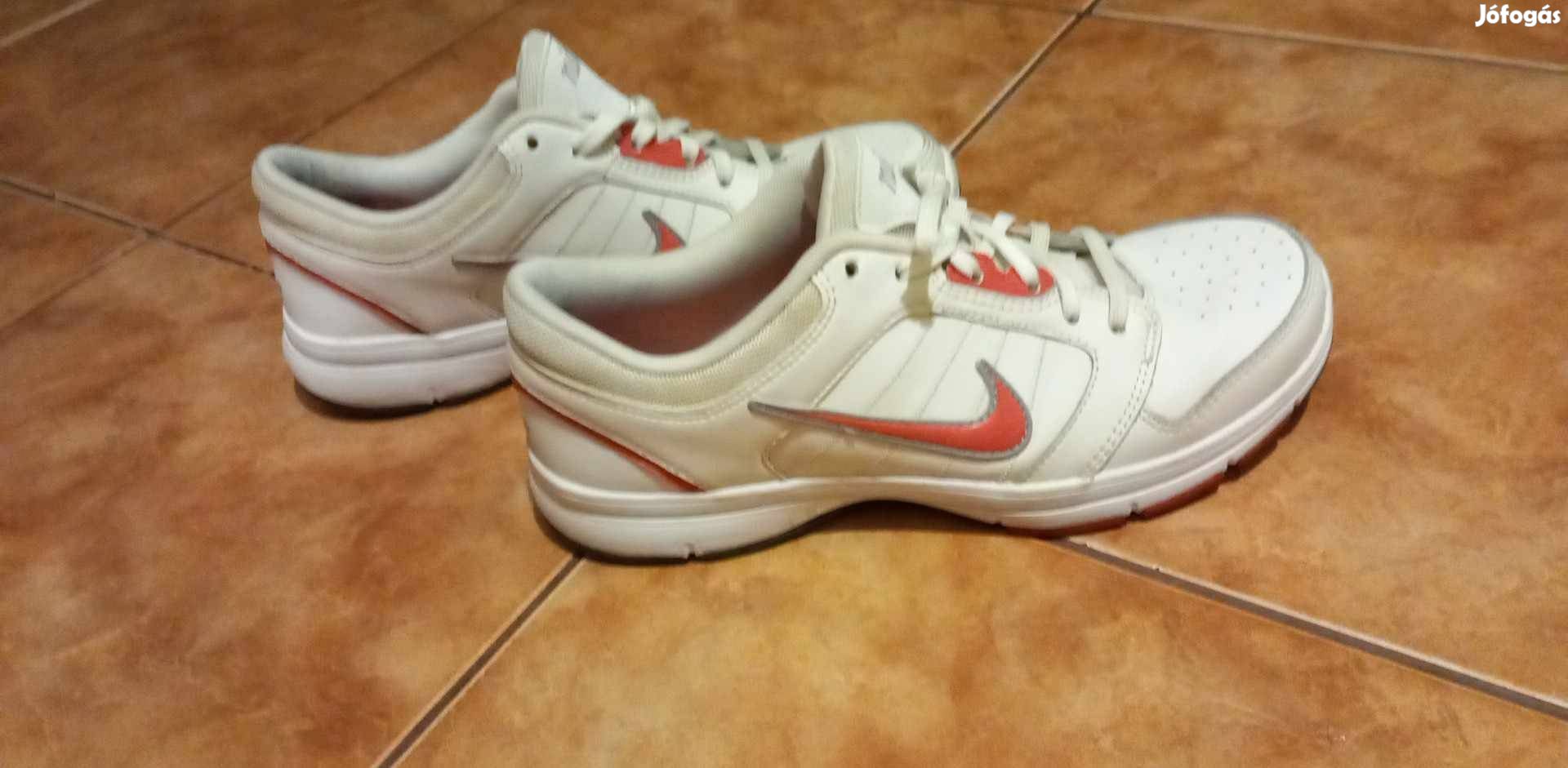 Nike bőr cipő 37, bth 23.5 ,
