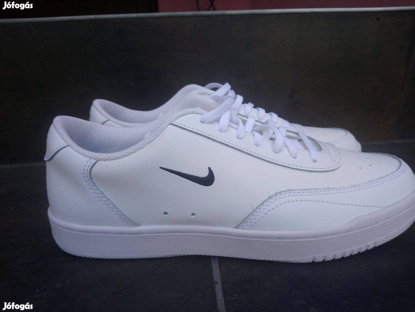 Nike bőrcipő 43 Új