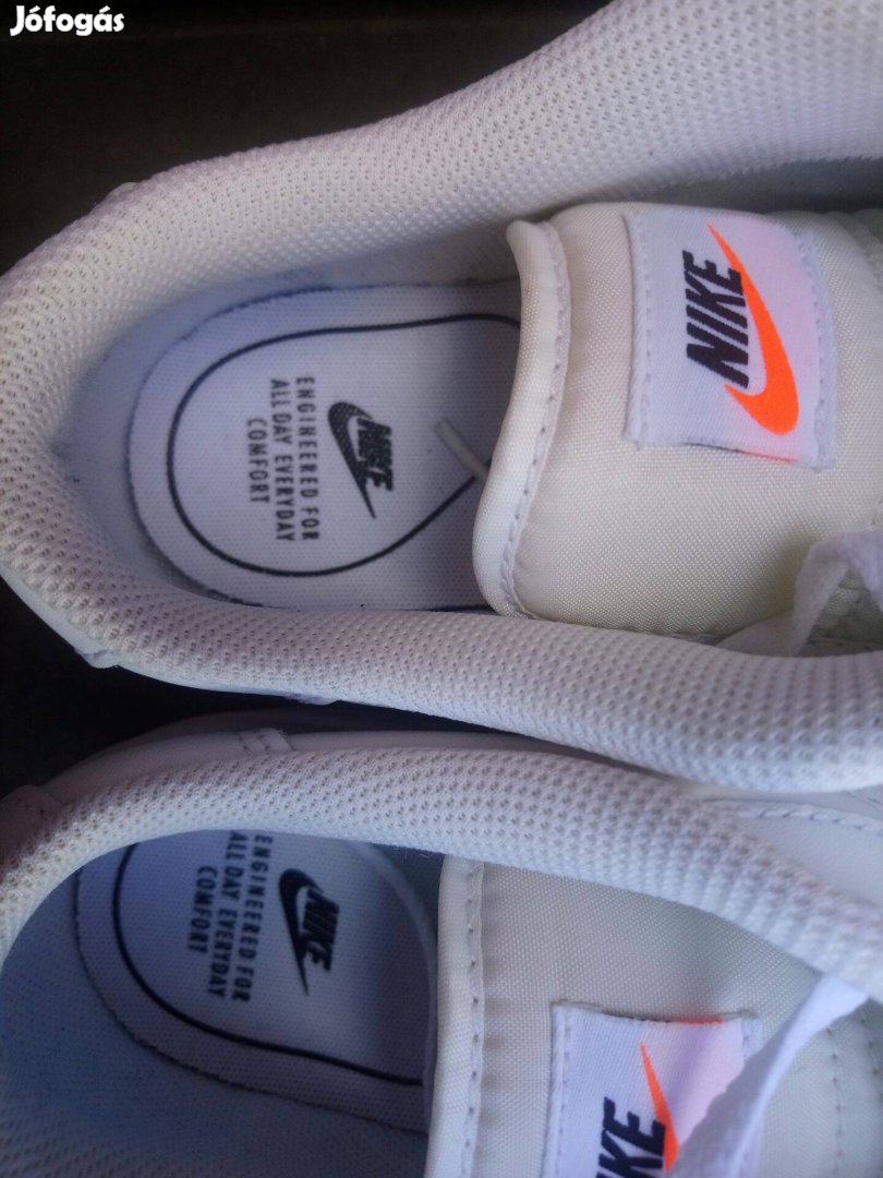 Nike bőrcipő új 43 - as