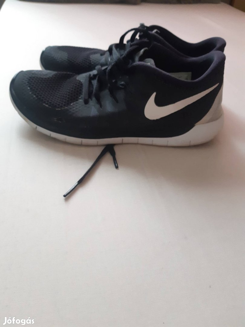 Nike cipő 38,5