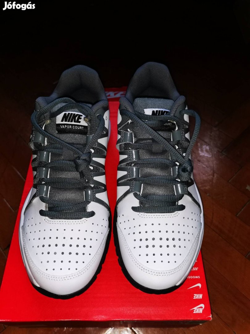 Nike cipő 38 új 