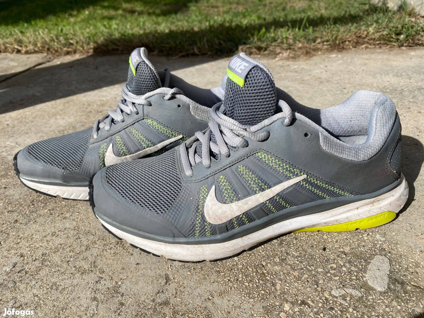 Nike cipő 40-es méretű