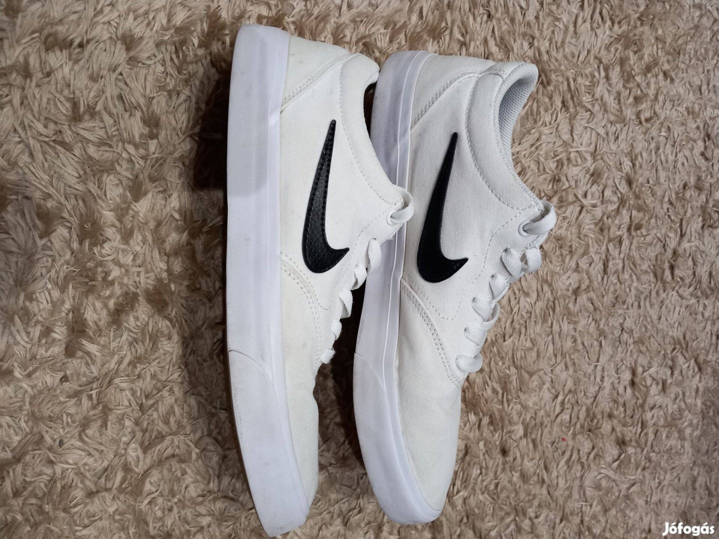 Nike cipő (44)