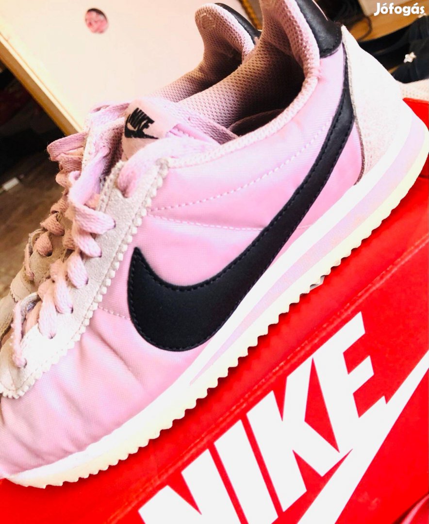 Nike cortez nöi cipő 38