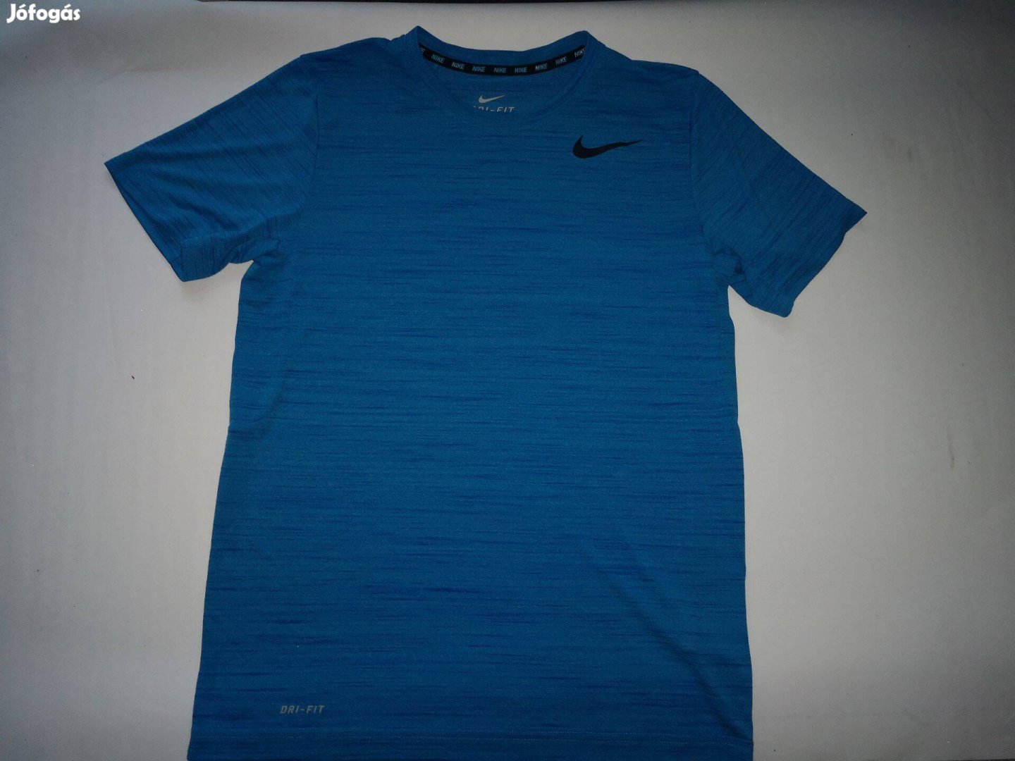 Nike dri-fit felső M méretű