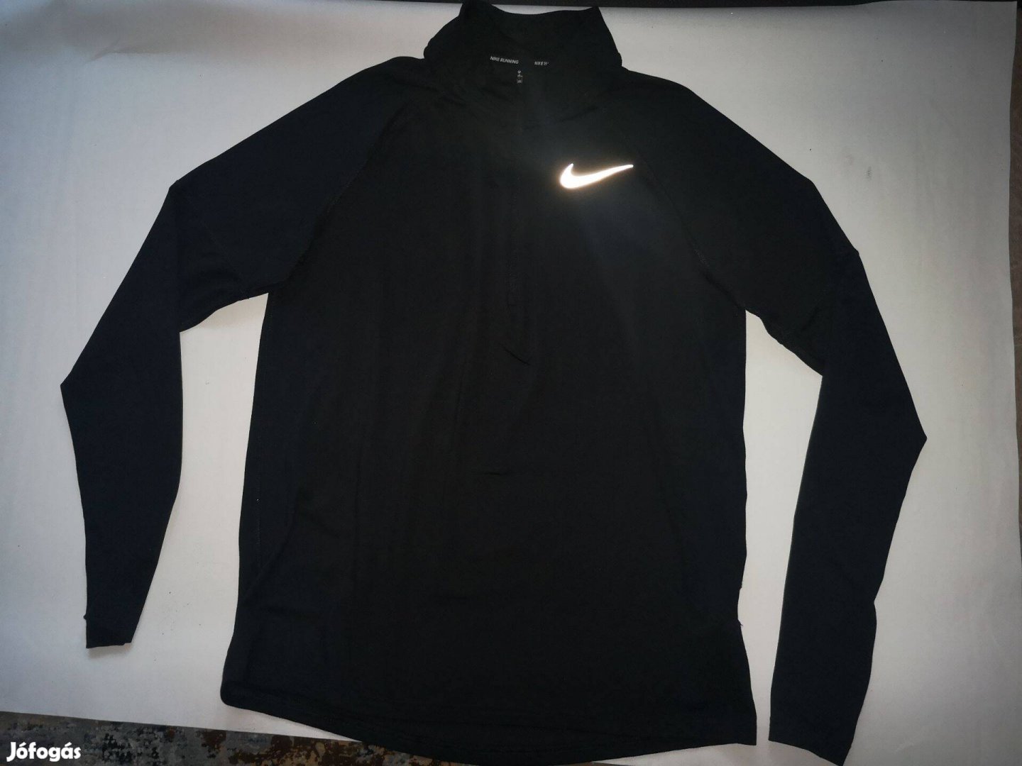 Nike dri-fit felső M méretű