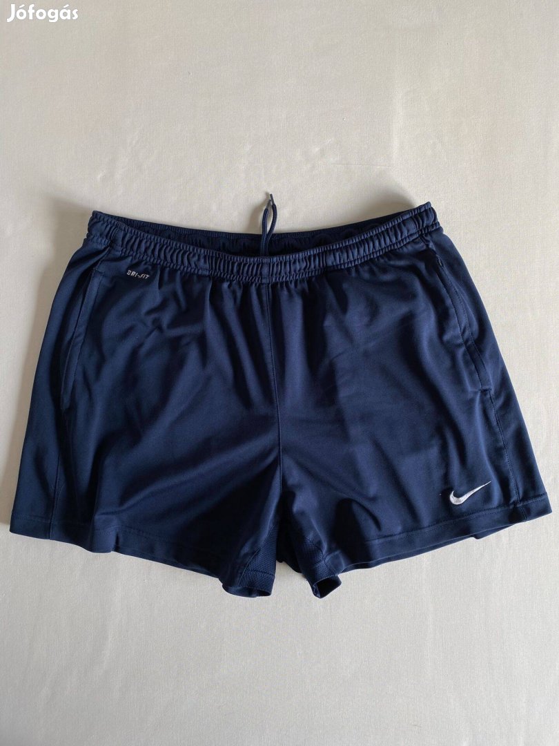 Nike férfi rövidnadrág, sportruházat, L-es