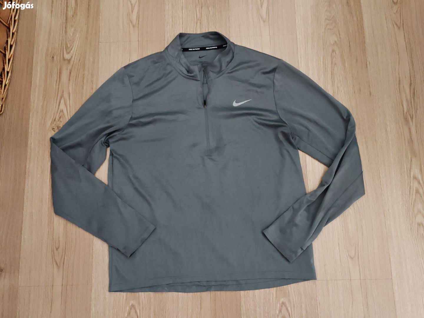 Nike férfi vékony sportfelső L