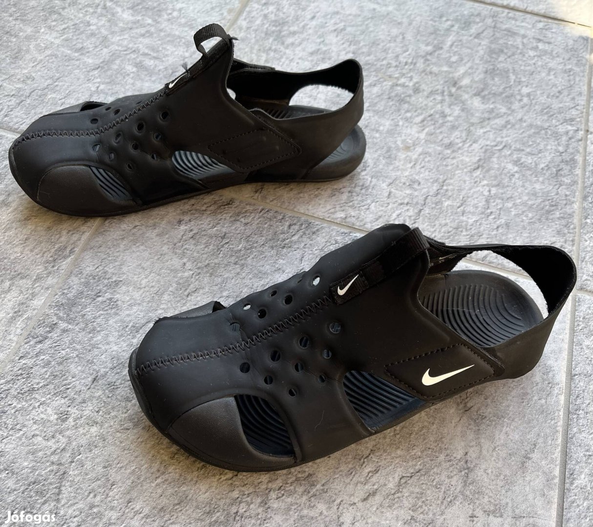 Nike fiú 35-ös vízálló nyári szandál