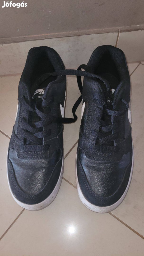 Nike gyermek cipő