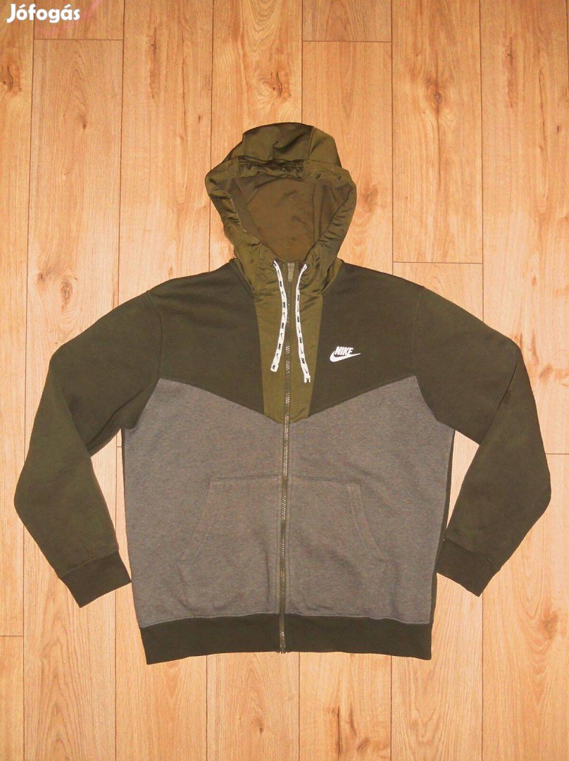 Nike hoodie cipzáras felső (M-es)