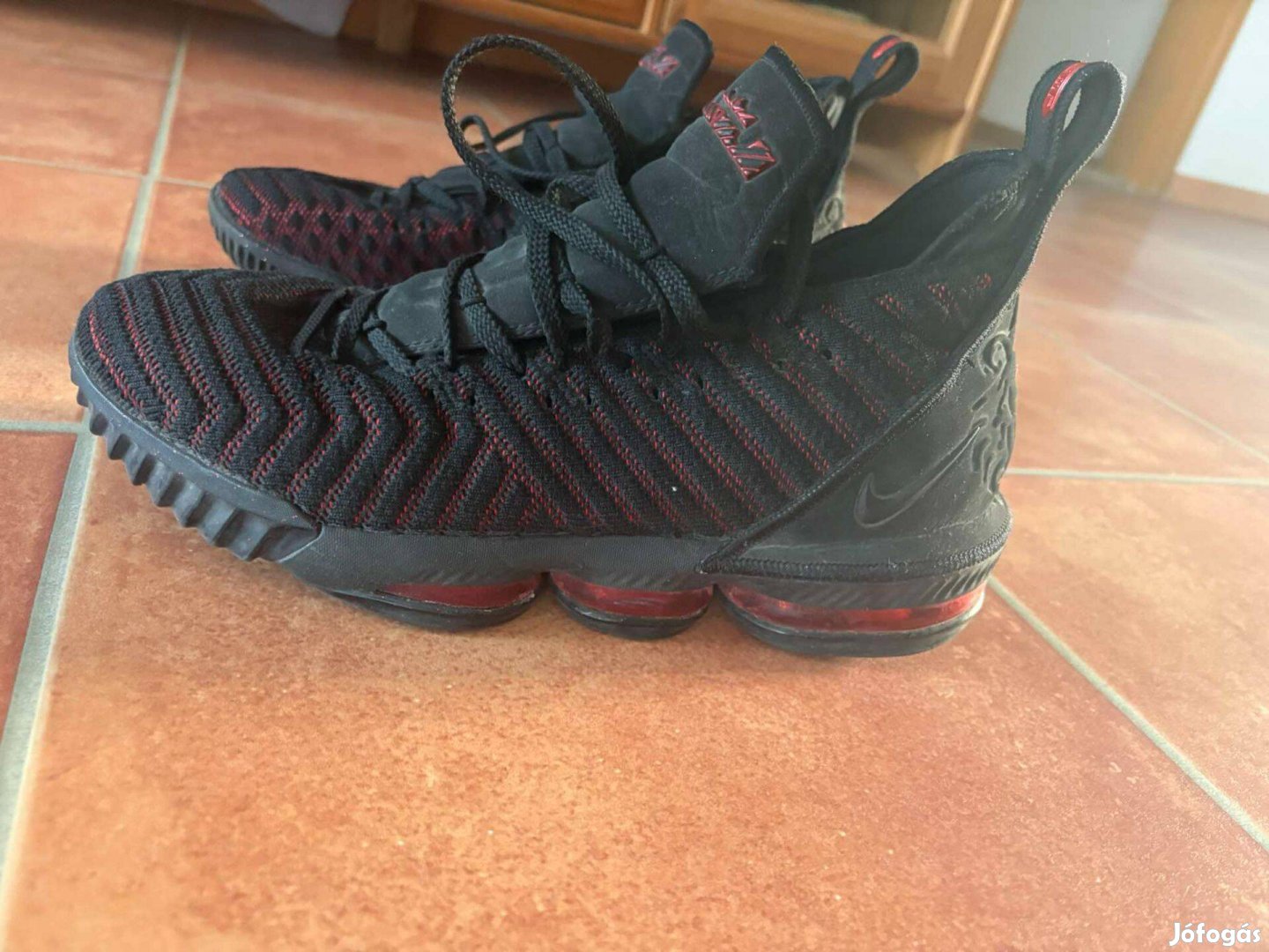 Nike lebron 16 fresh bred cipő