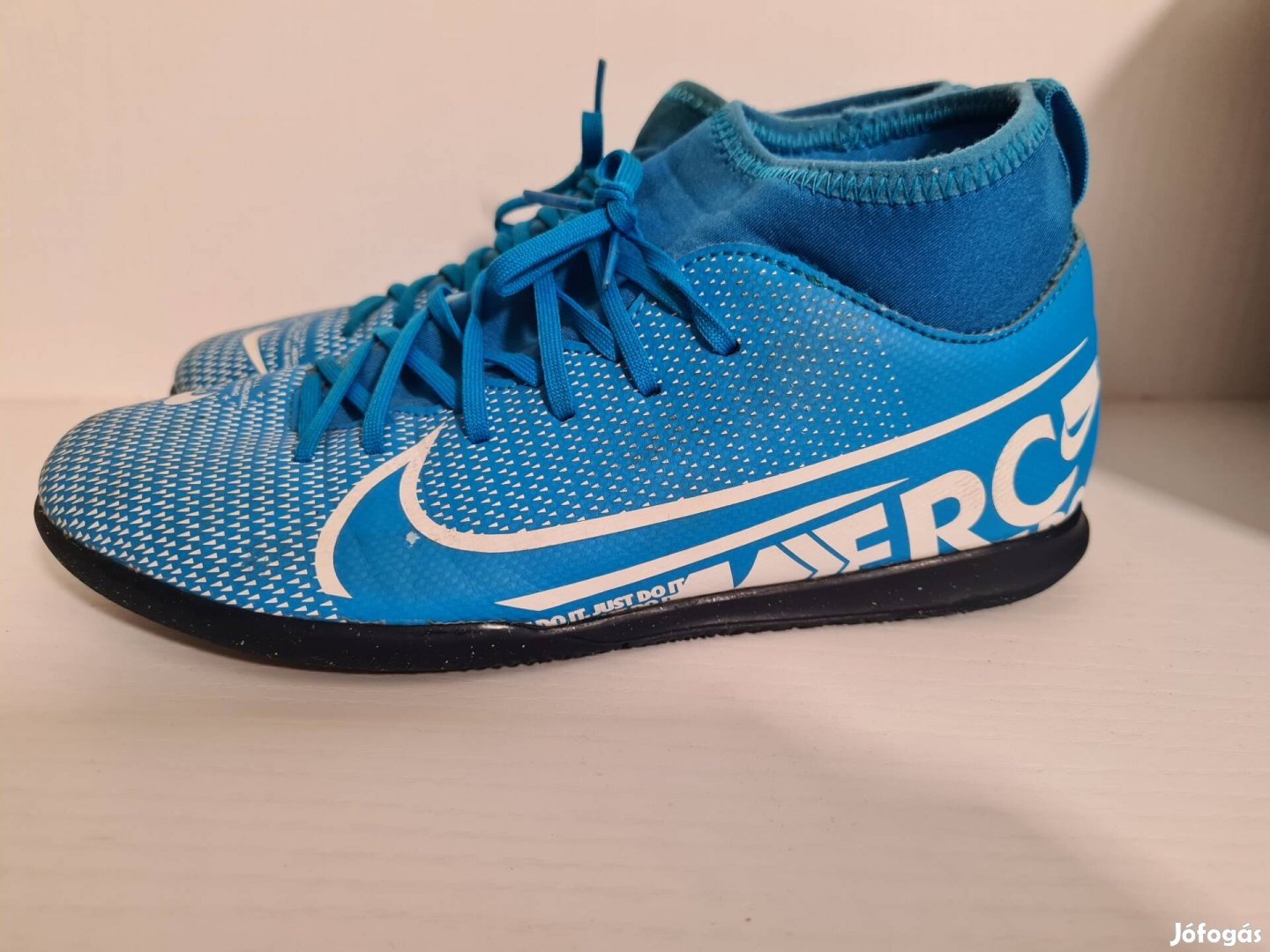 Nike mercurial teremcipő eladó 36,5-es!