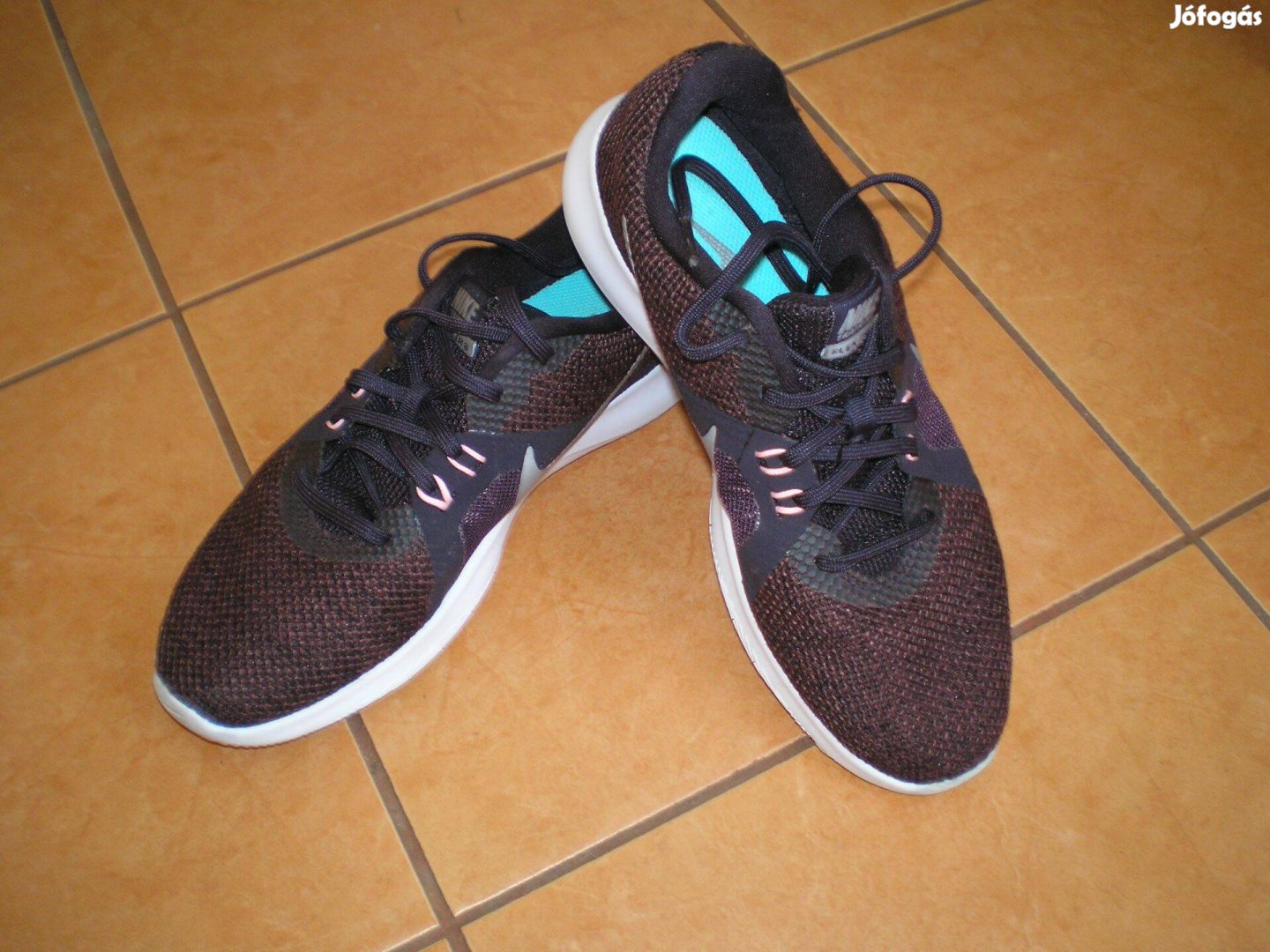 Nike női cipő 37-es 37 keveset használt hibátlan