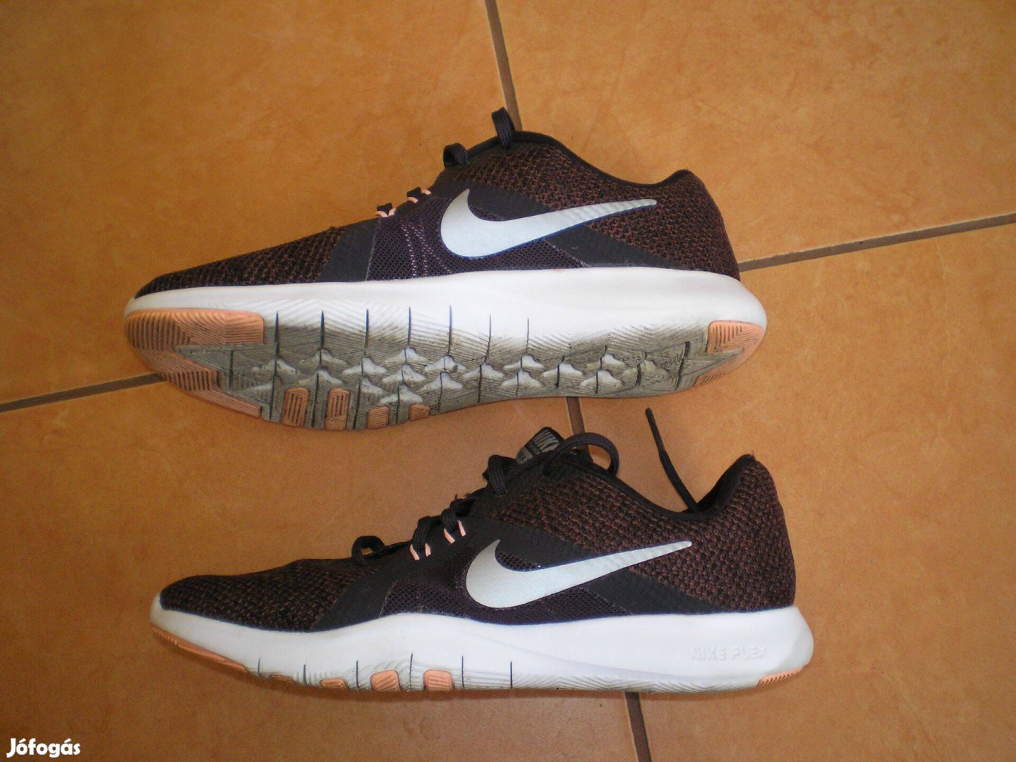Nike női cipő 37-es 37 keveset használt hibátlan