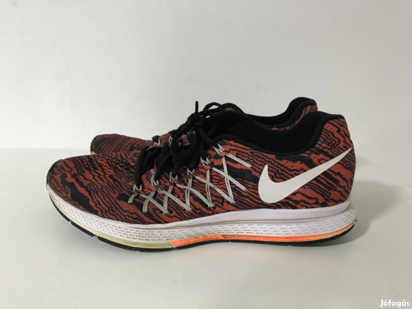 Nike pegasus férfi sportcipo eur42,5 apró hibával