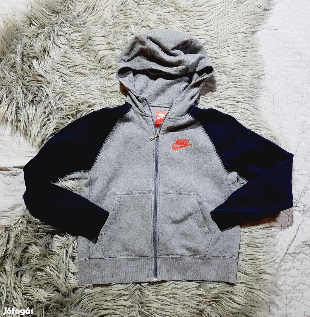 Nike pulcsi 146-os