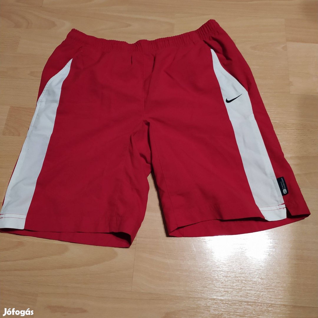 Nike rövidnadrág 10-12 év 140-152