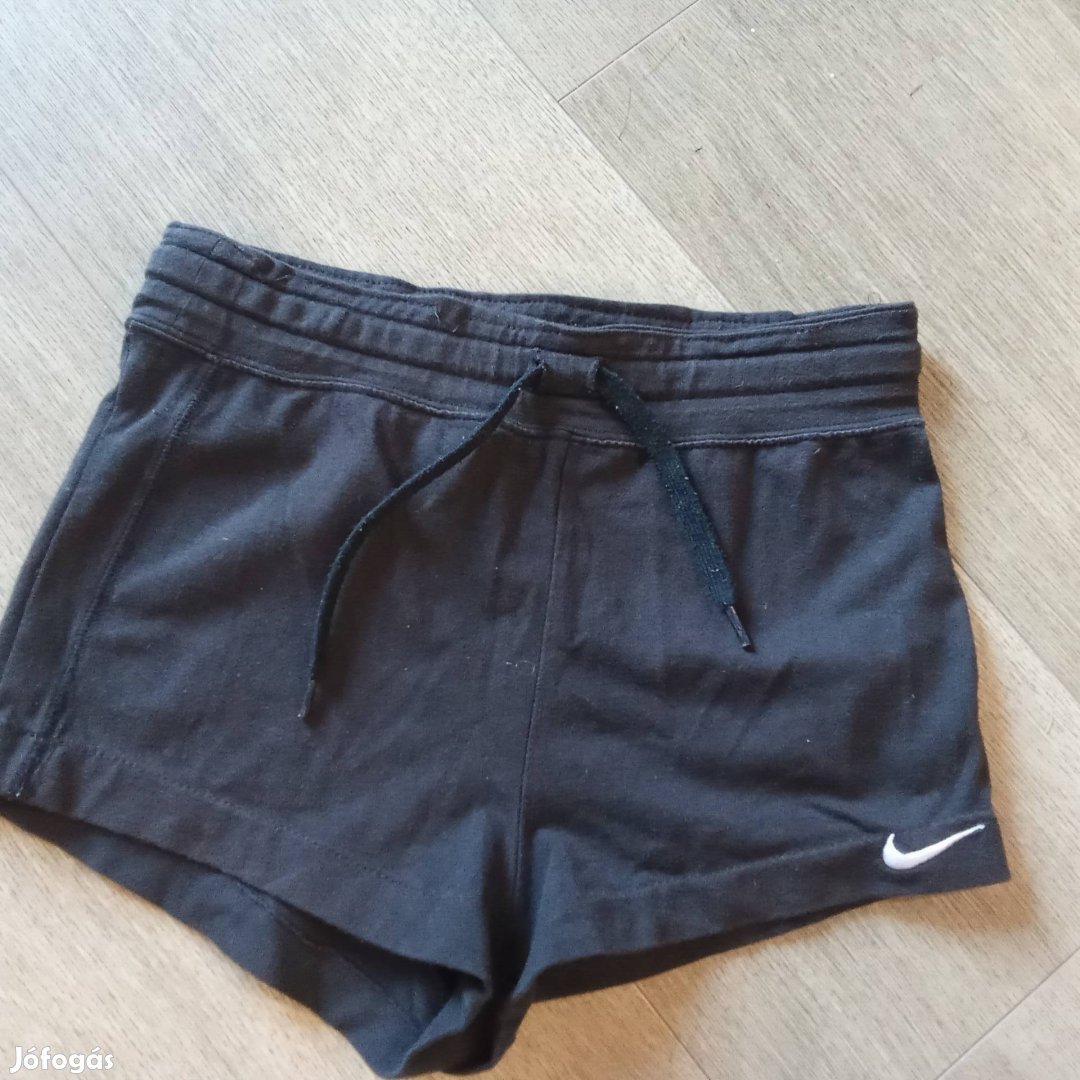 Nike rövidnadrág.140-152