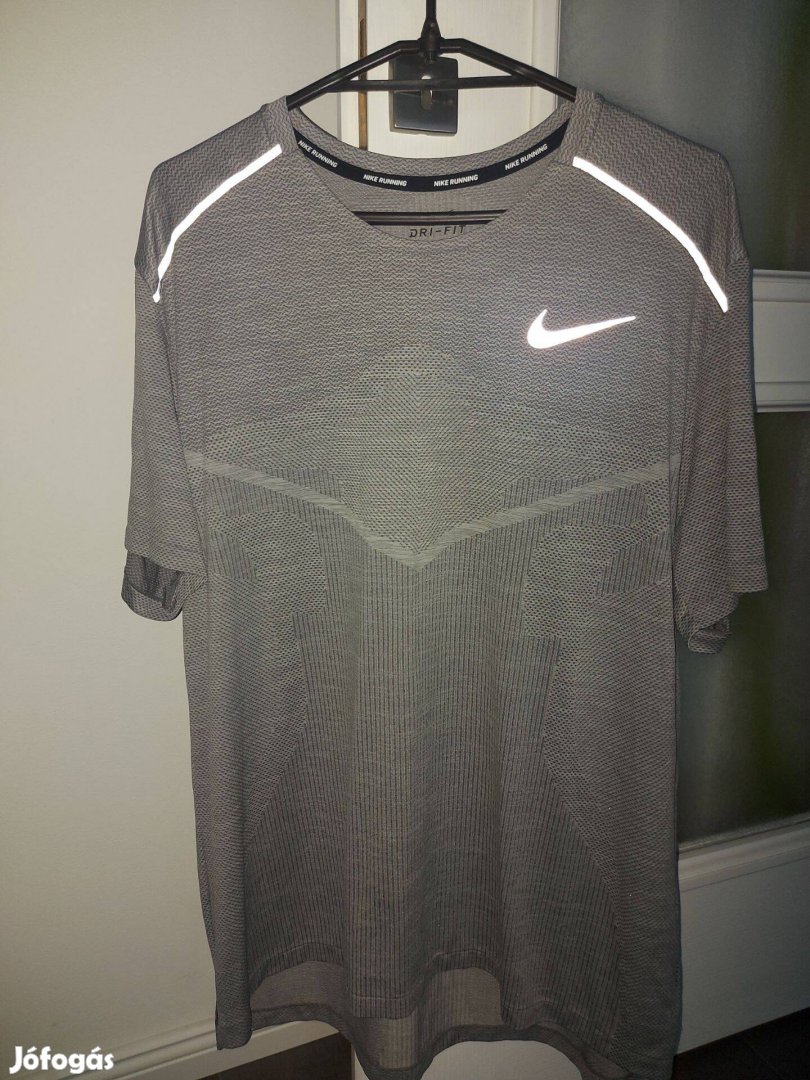 Nike running XL póló