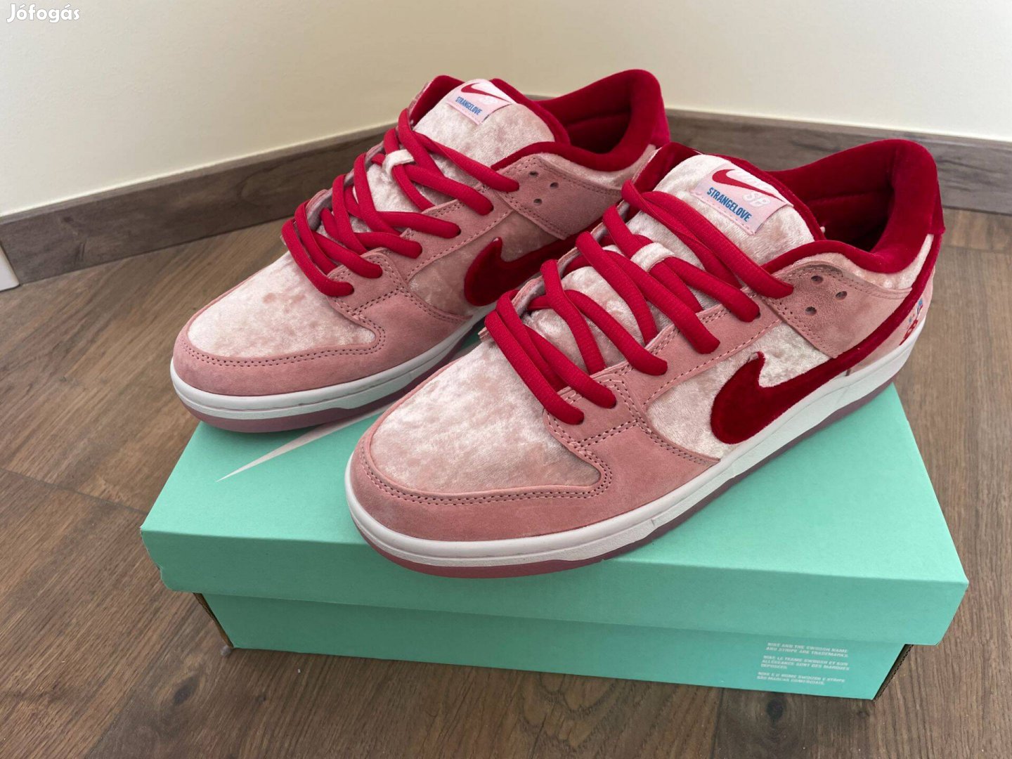 Nike sb dunk strangelove (fake)