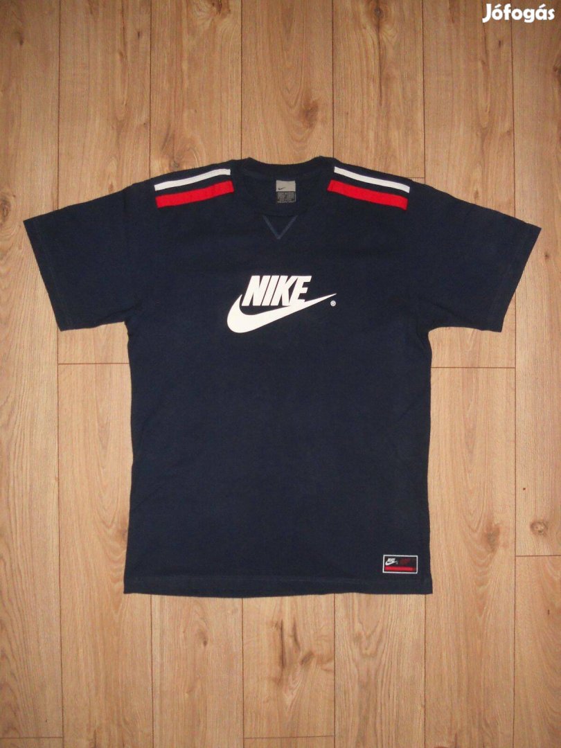 Nike sötétkék rövid ujjú póló (M-es)