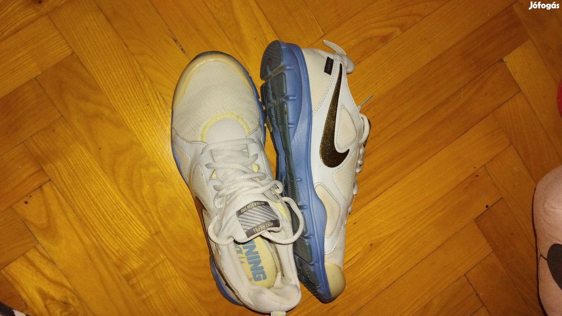 Nike sportcipő 38,5 es méret 24,5 cm