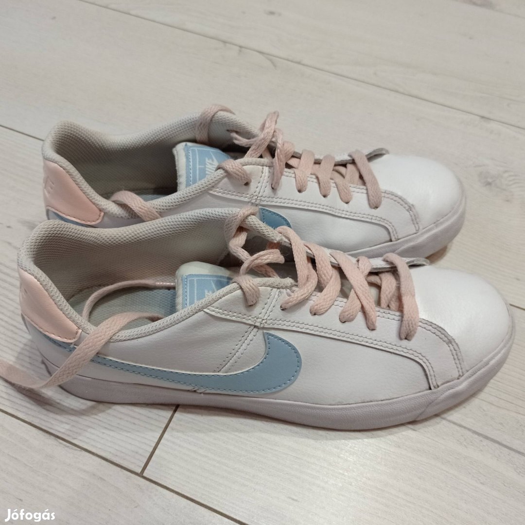 Nike sportcipő eladó 