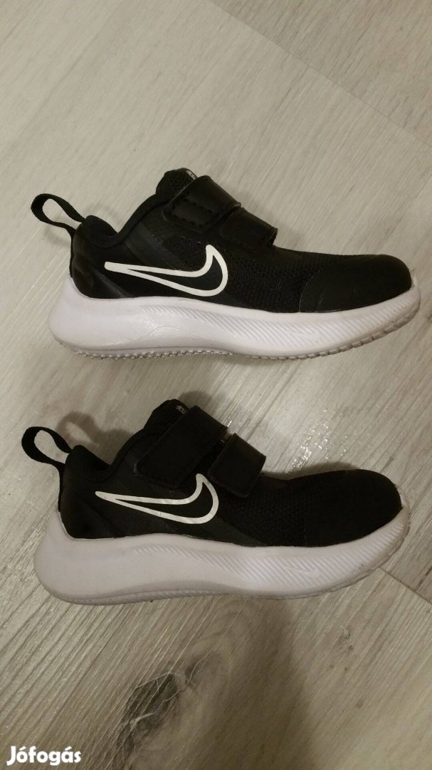 Nike starrunner 21es sportcipő fekete