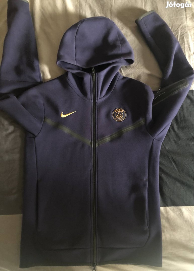 Nike tech flecce S méret