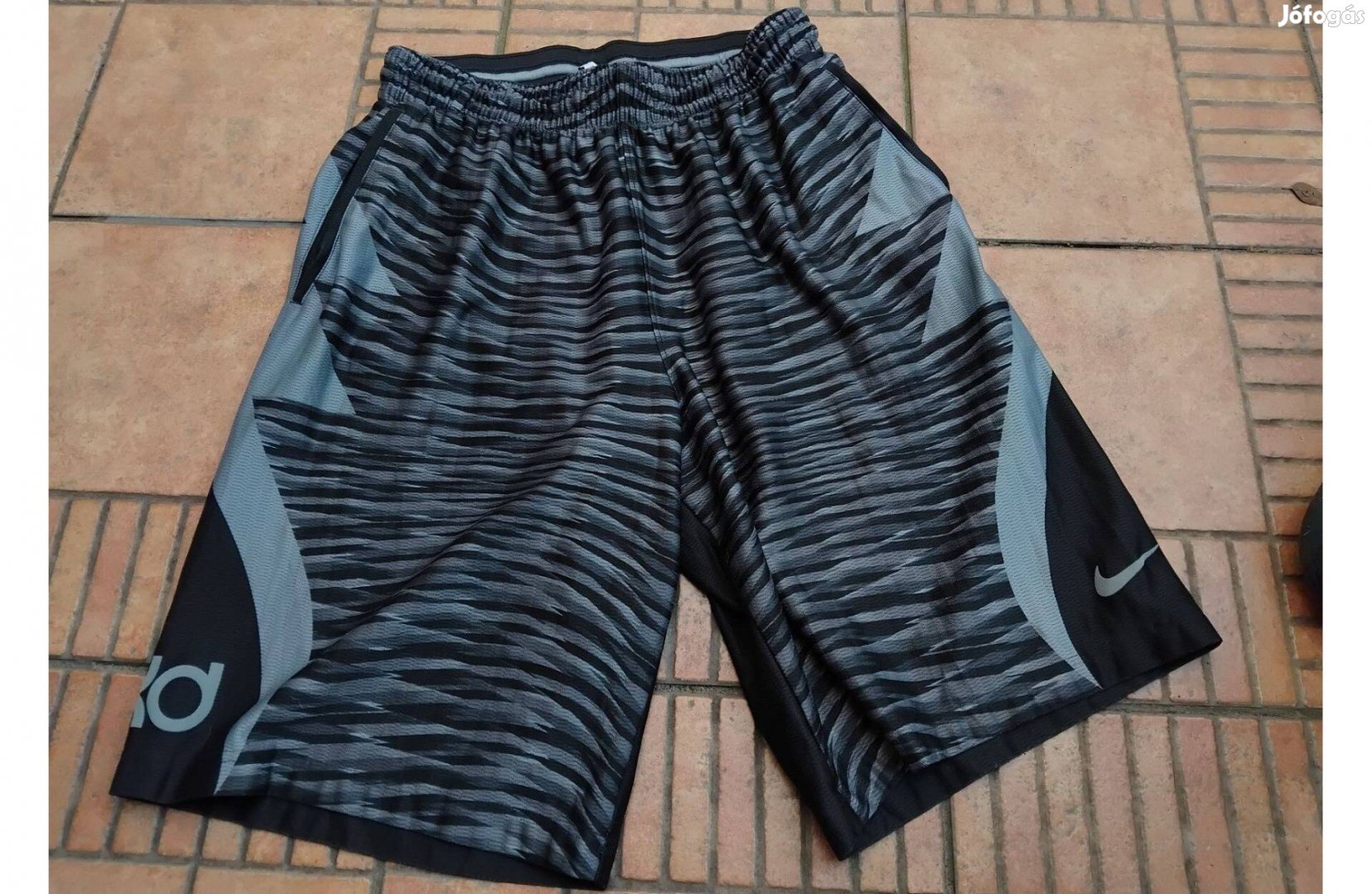 Nike térdnadrág sportnadrág kosaras nadrág L