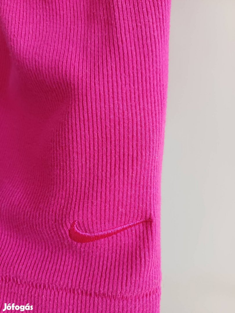 Nike trikó pink szinben M méret. 