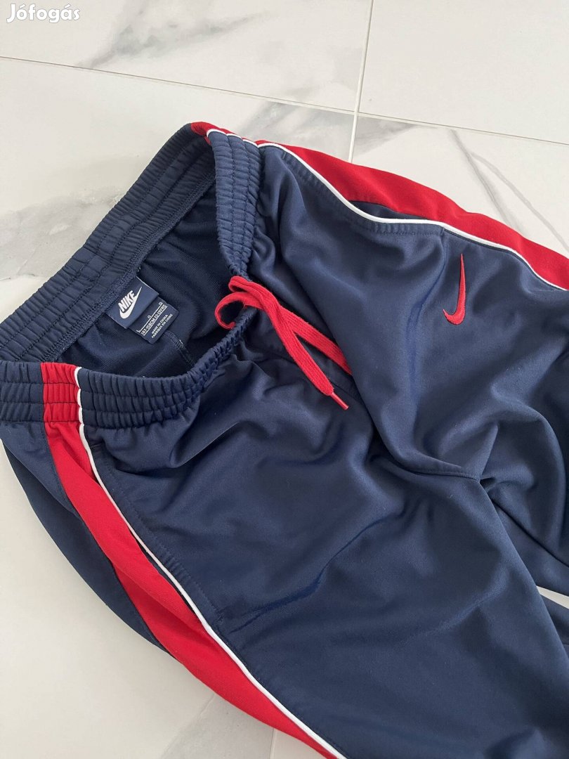 Nike unisex sportos nadrág 12-13 éveseknek