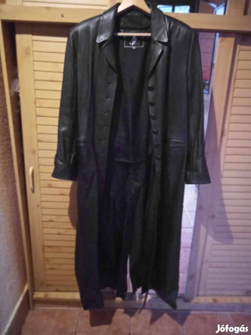 Nikelai 4 XL-es női bőr kabát eladó 