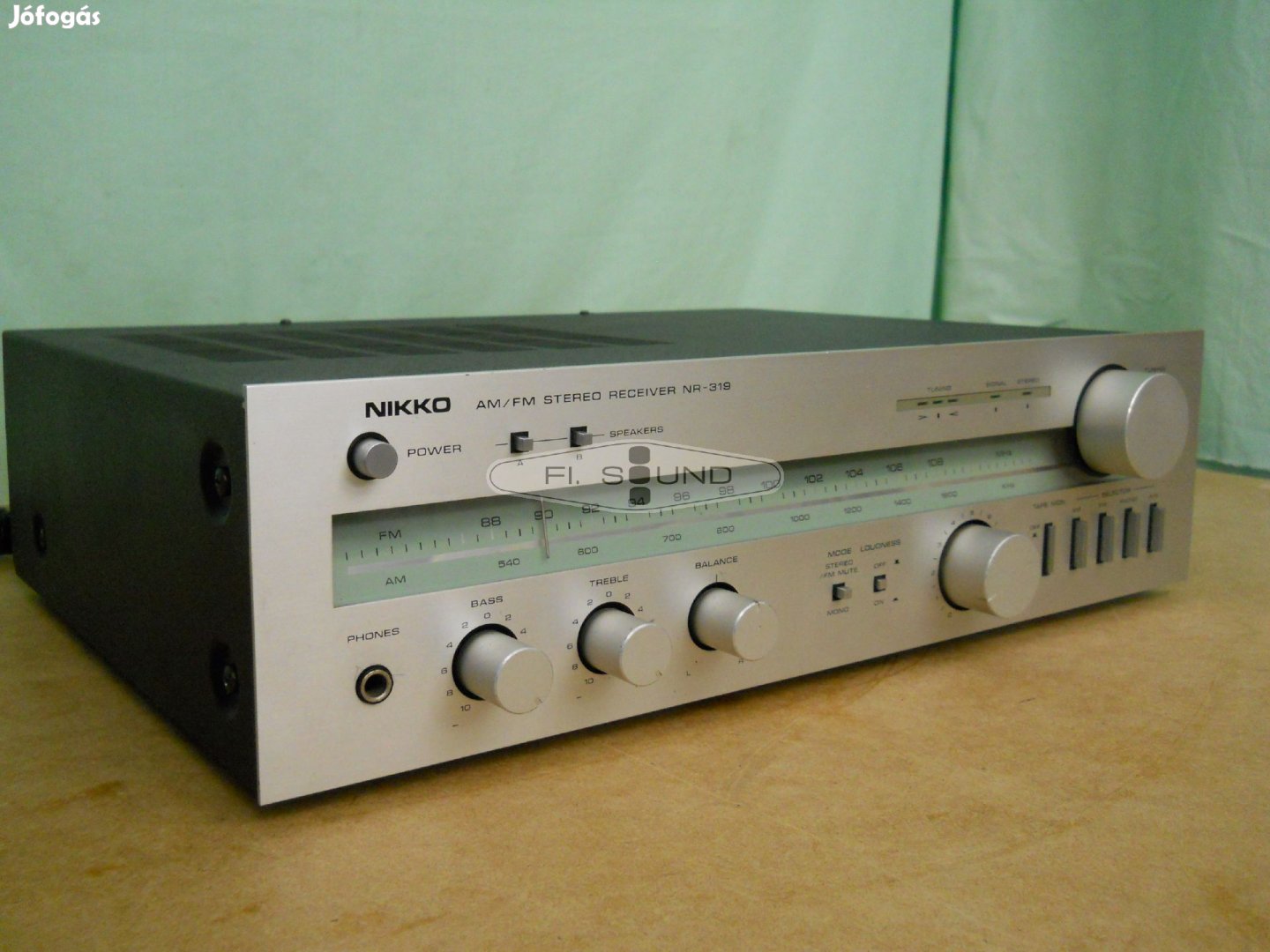 Nikko NR-319 130W,4-16 Ohm 4 hangfalas rádiós sztereó vintage erősítő