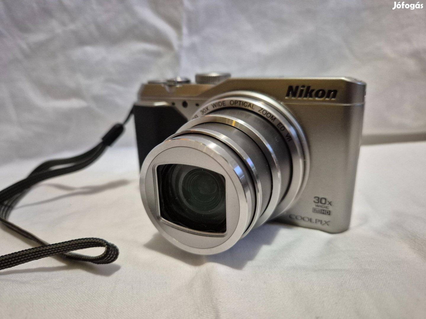 Nikon Coolpix S9900 újszerű állapotban