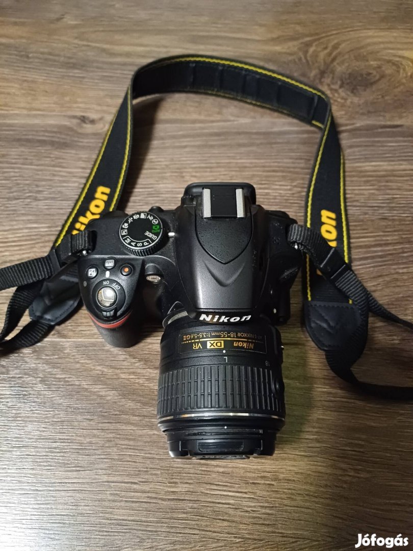 Nikon D32000 fényképezőgép