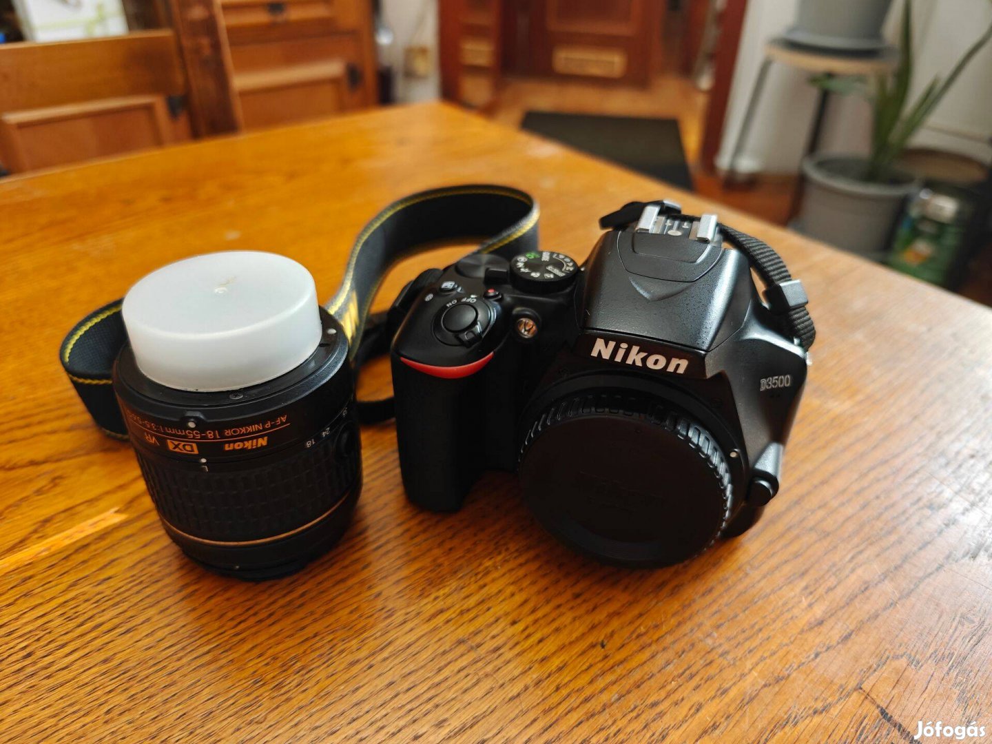 Nikon D3500 fényképezőgép + 18-55mm objektív