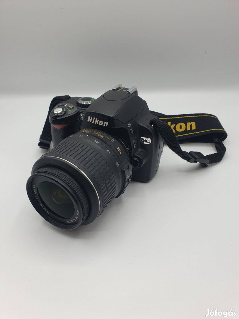 Nikon D40X Body Digitális fényképezőgép + AF - S Nikkor 18-55 mm objek