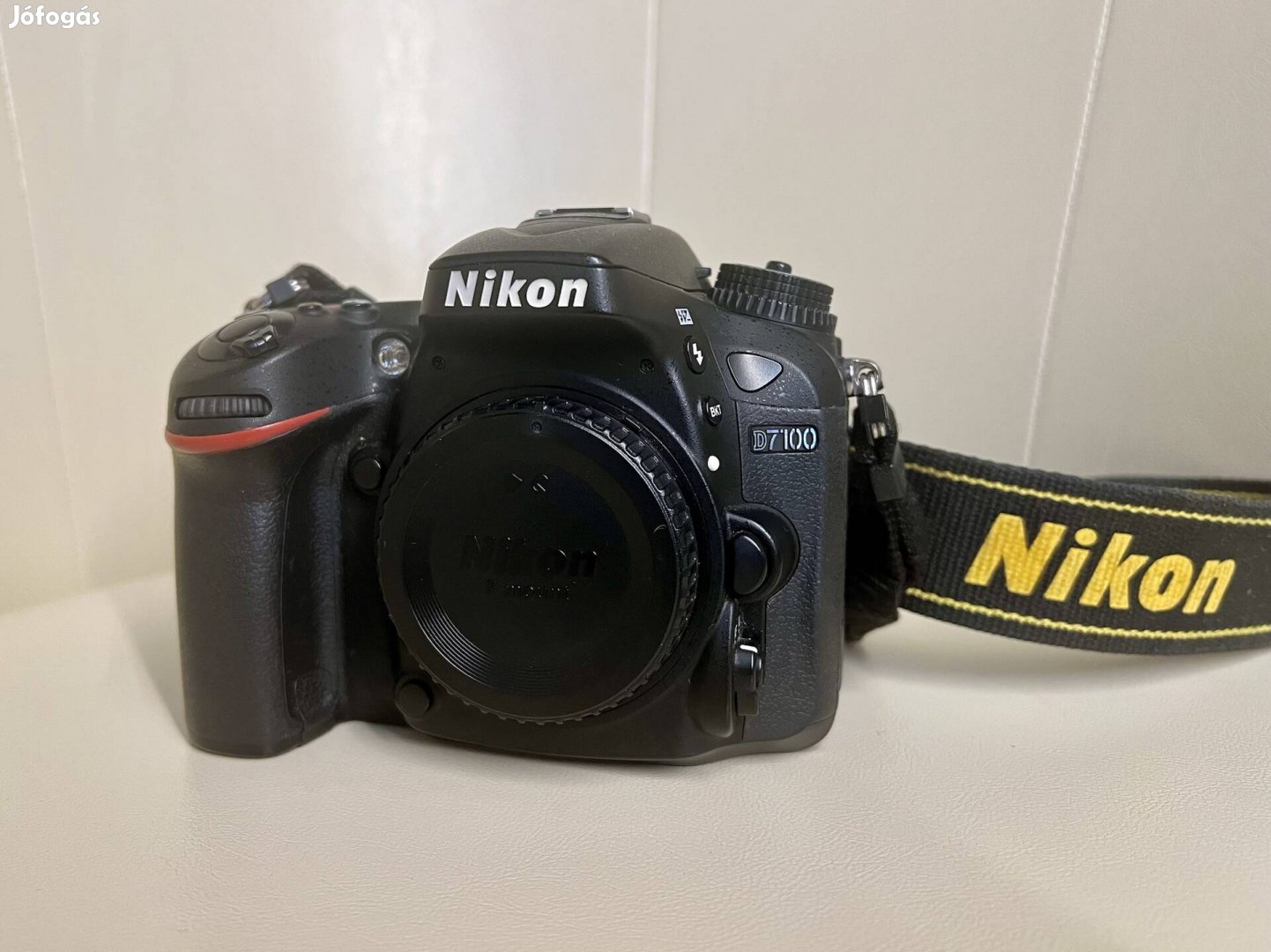 Nikon D7100 DSLR tükörreflexes fényképező váz 24600 expo