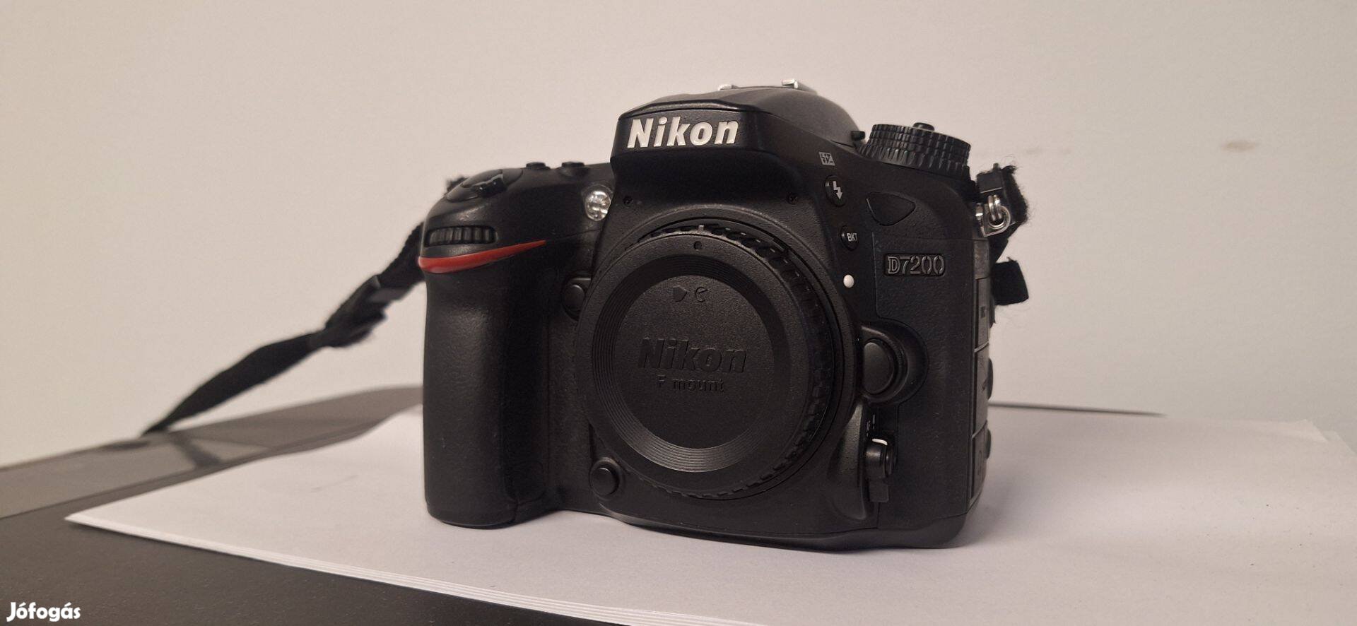 Nikon D7200 váz