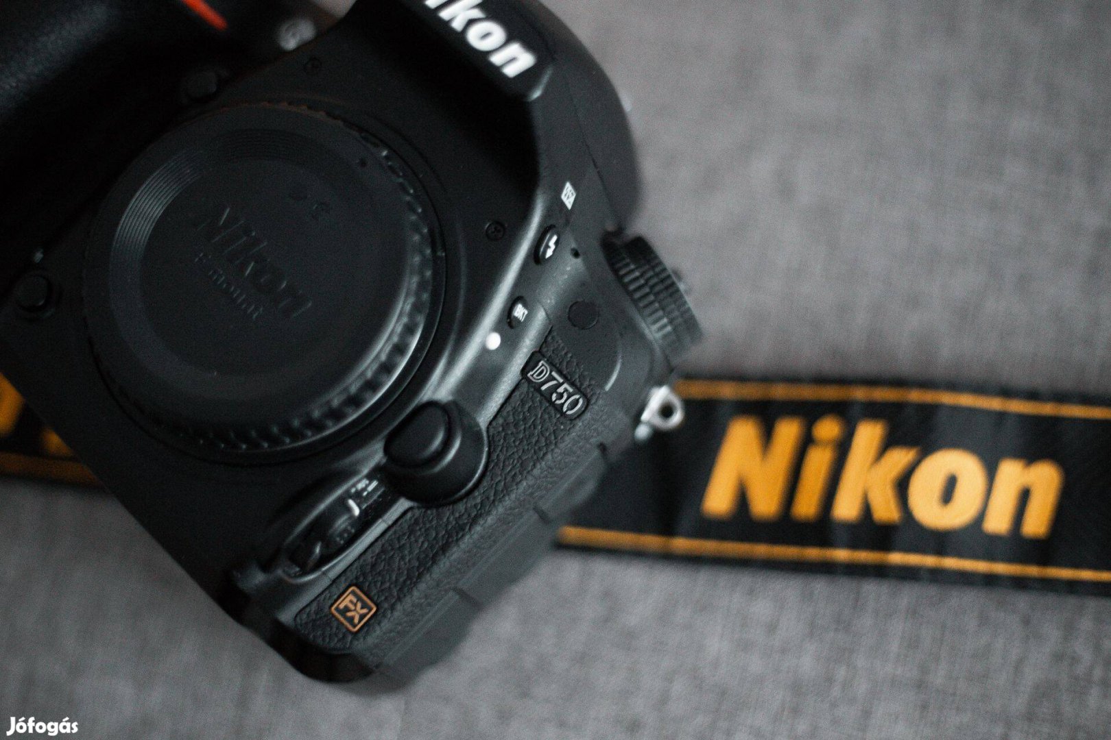 Nikon D750 (12 ezer expo)