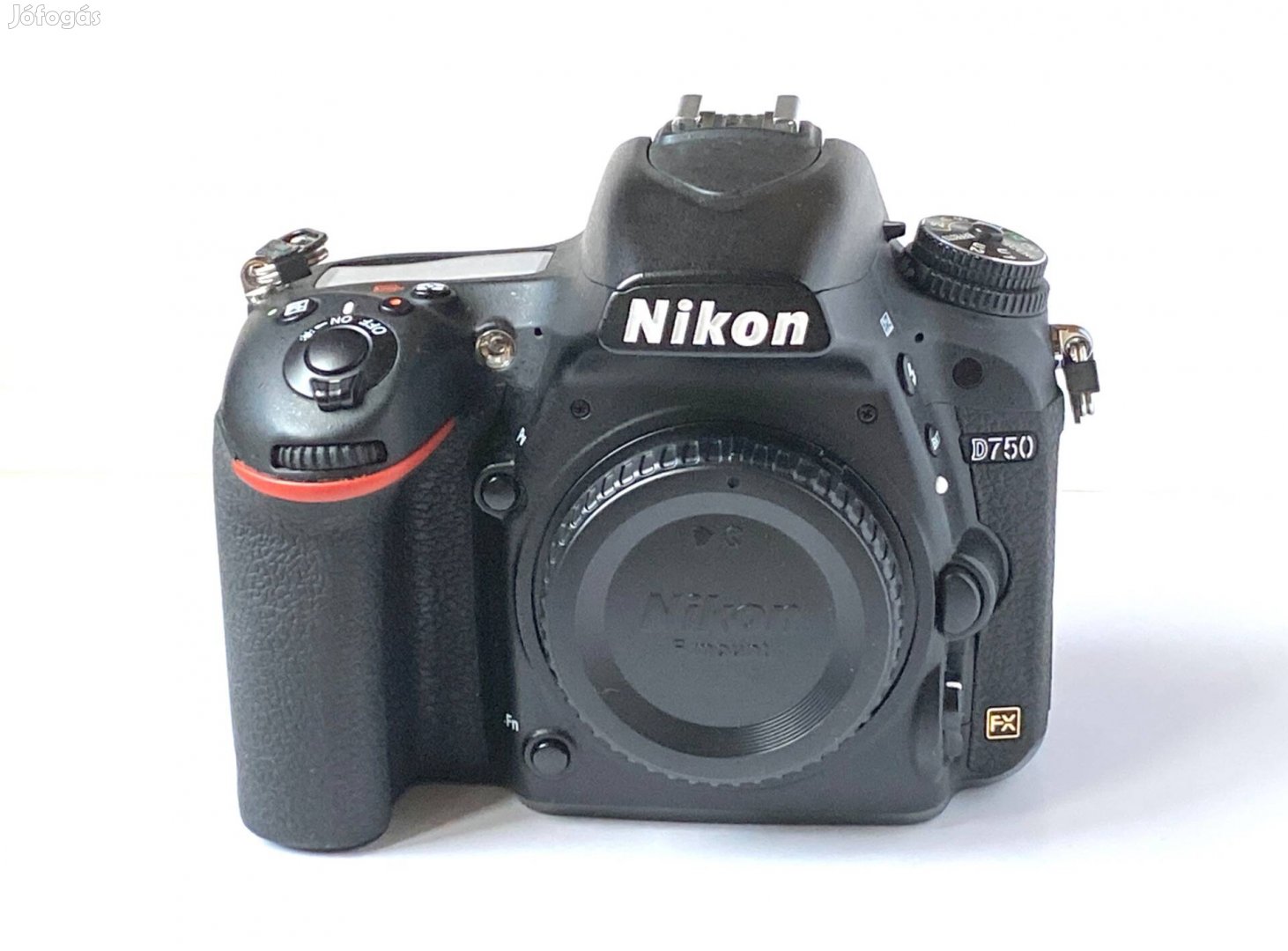 Nikon D750 alig használt, tartozékokkal