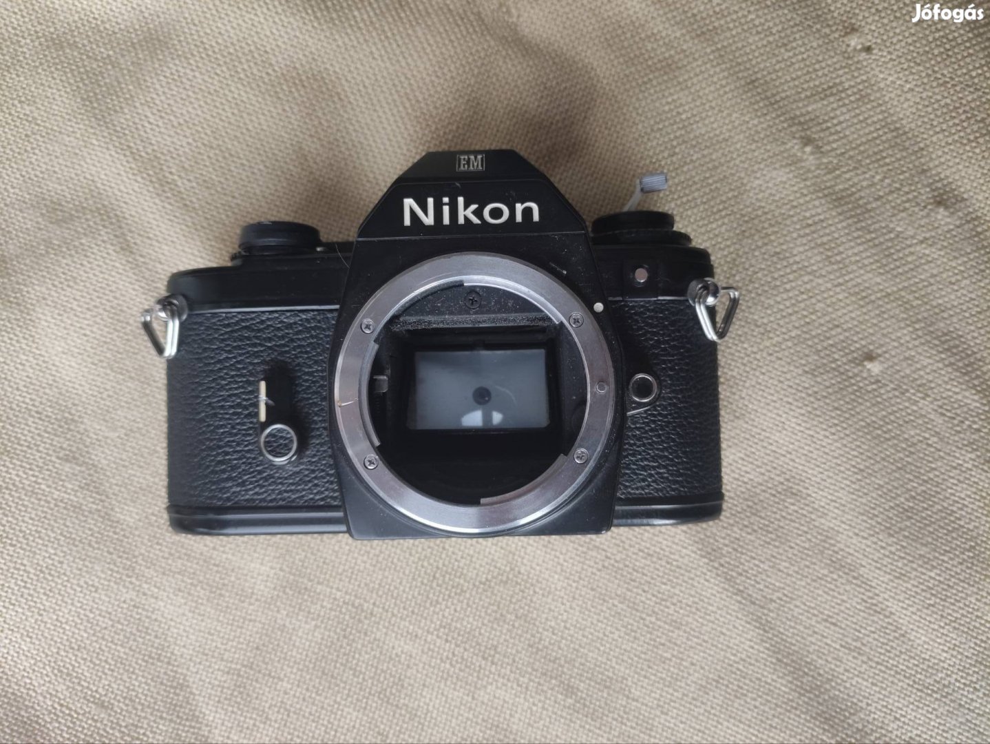 Nikon EM analóg filmes fényképezőgép 