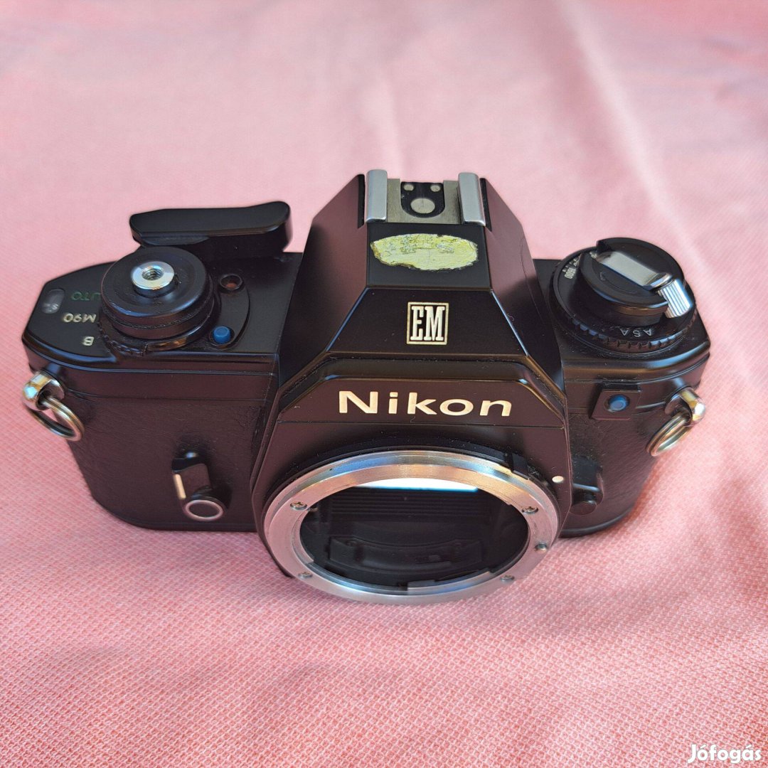 Nikon EM jó állapotban eladó